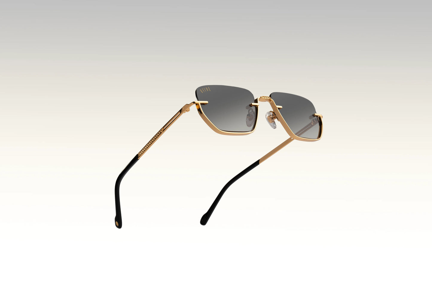 9FIVE Villa Black &amp; Gold - Gradient Sunglasses