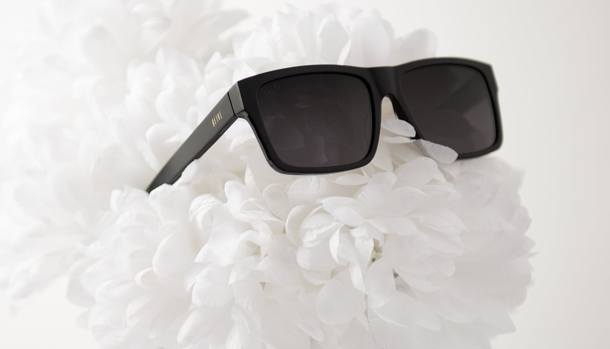 9FIVE Caps Black Sunglasses