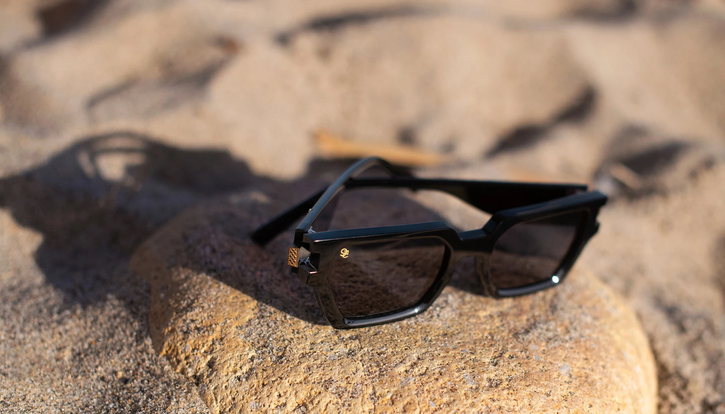 9FIVE Locks Black & Gold Sunglasses