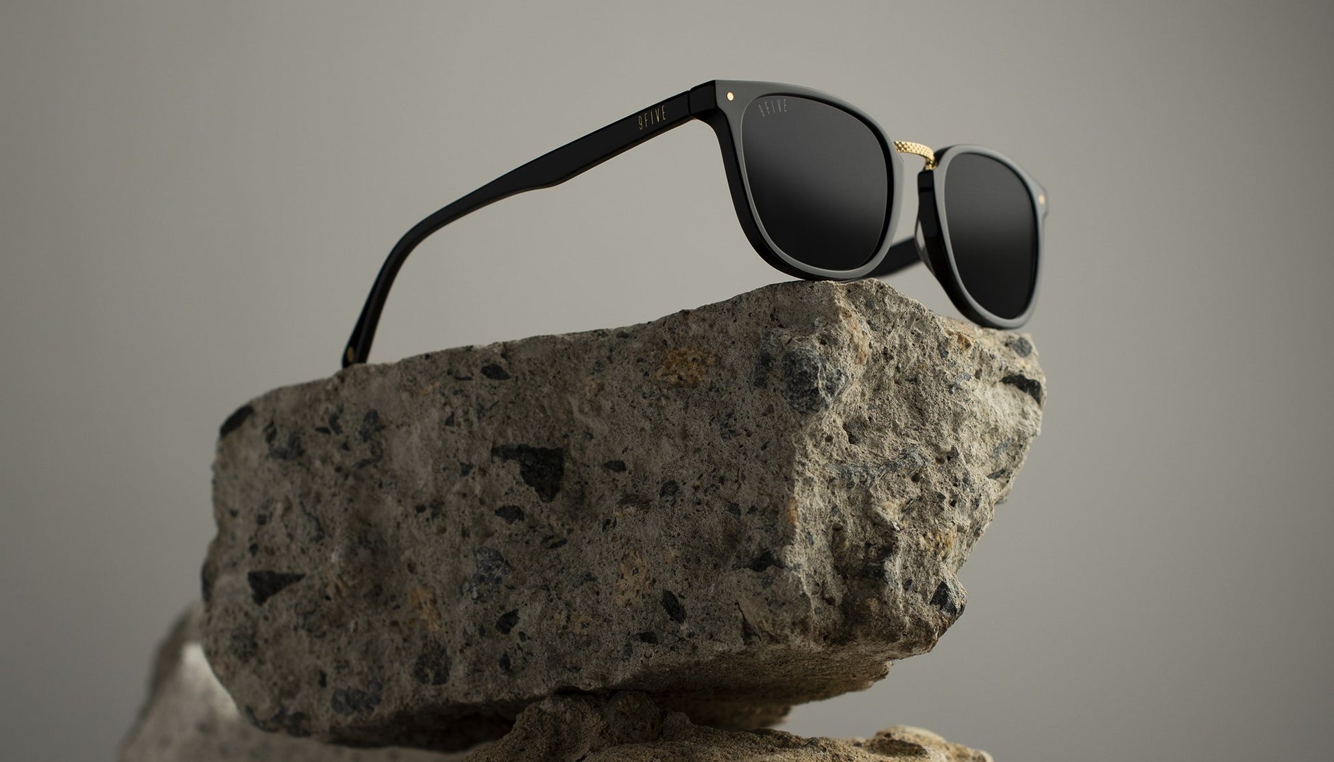 9FIVE Olson Black & 24K Gold Sunglasses